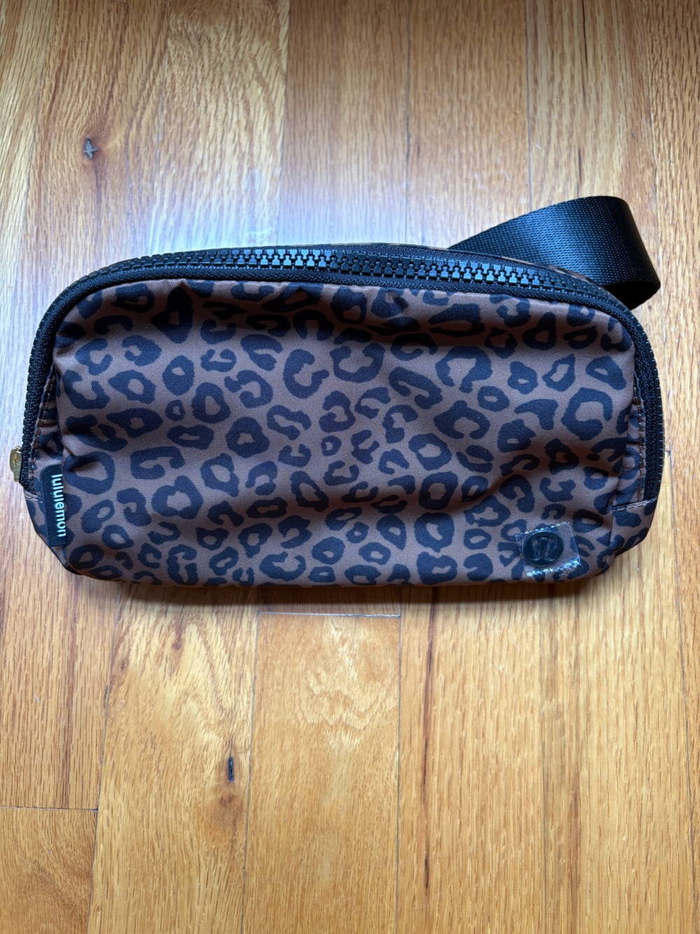 NWT Lululemon Everywhere Belt bag